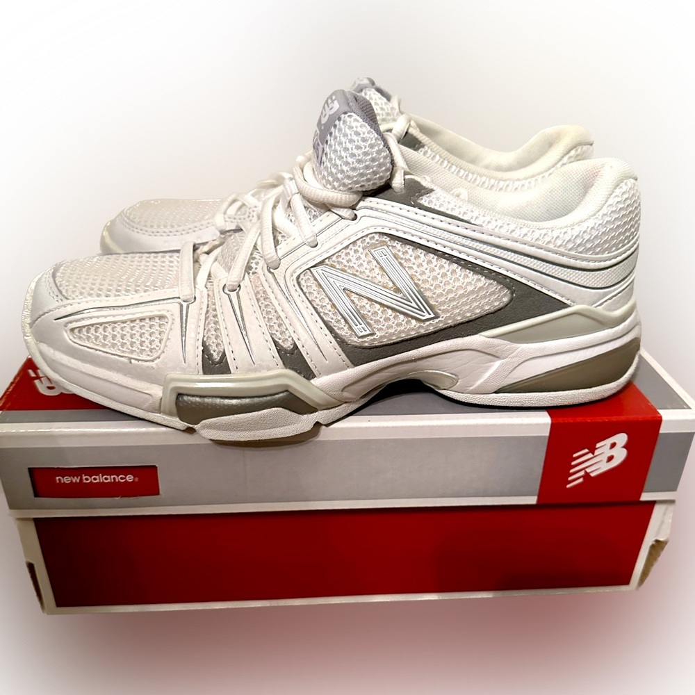 NIB NARROW NB 1005 NEW BALANCE TENNIS SHOES Sz: 8.5 AA White - Picture 3 of 6